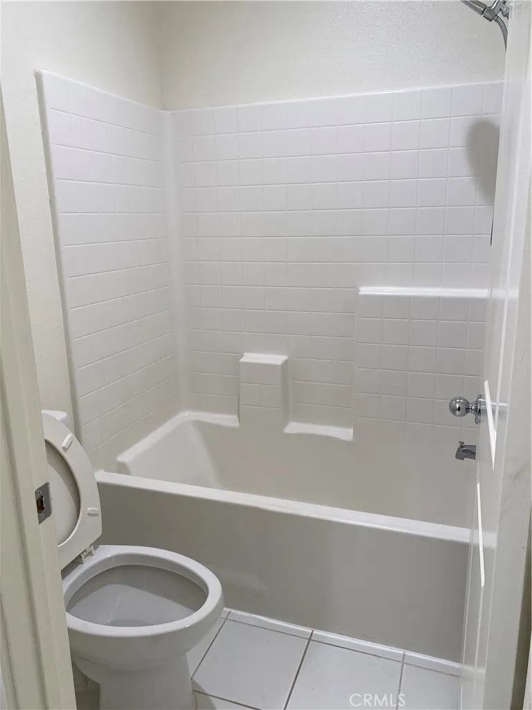 4232 W Ivesbrook Street Lancaster, CA 93536