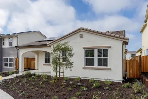 627 Santa Lucia Way