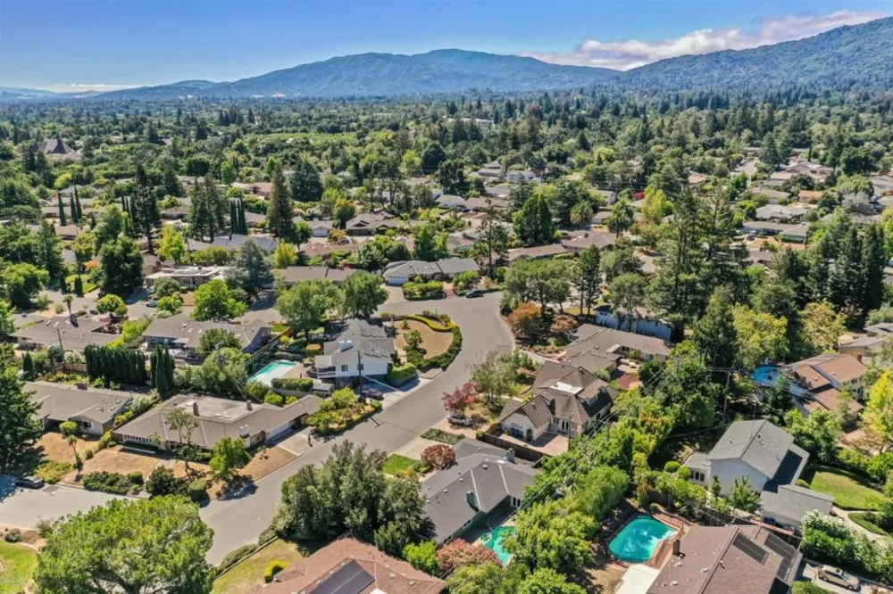 20005 Scotland Drive Saratoga, CA 95070