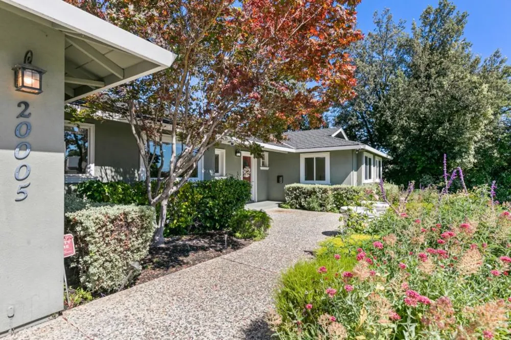 20005 Scotland Drive Saratoga, CA 95070