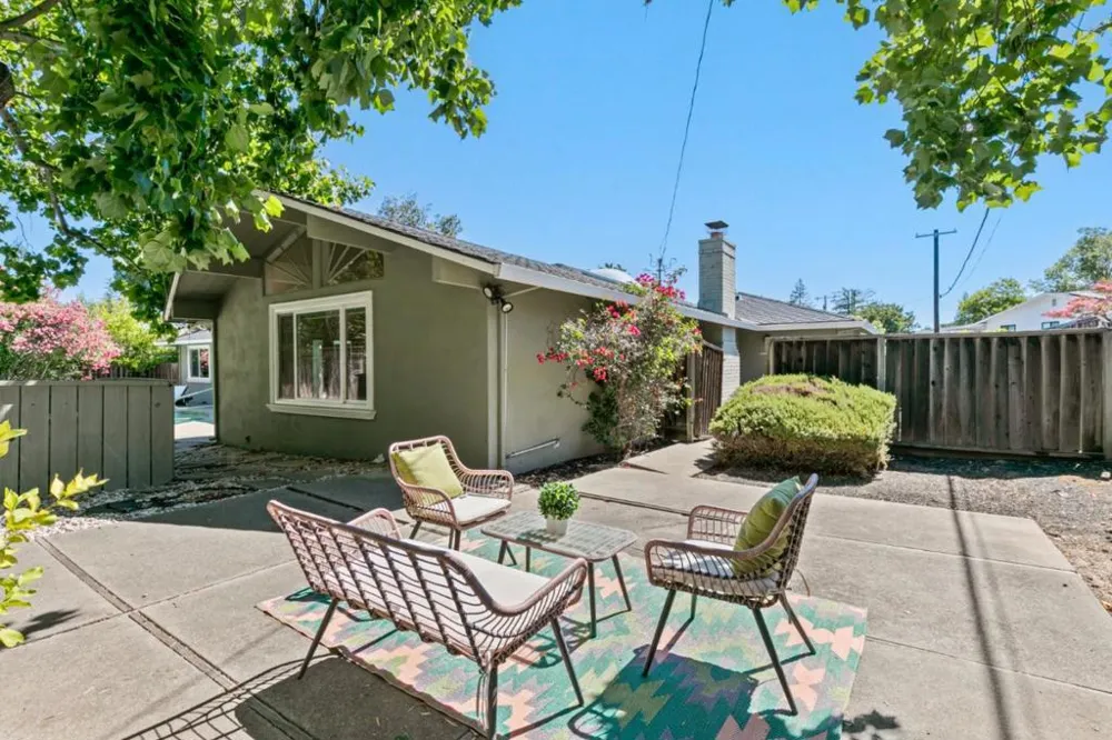 20005 Scotland Drive Saratoga, CA 95070