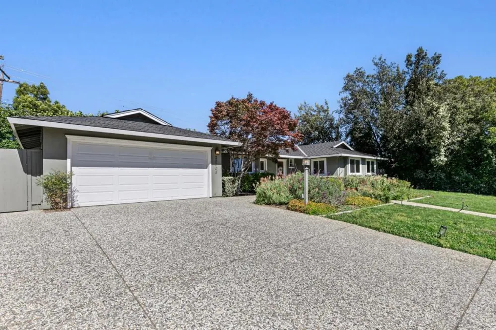 20005 Scotland Drive Saratoga, CA 95070