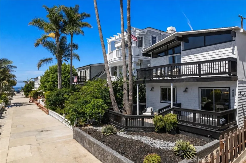 405 10th Street Manhattan Beach, CA 90266