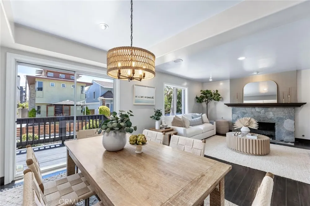 405 10th Street Manhattan Beach, CA 90266