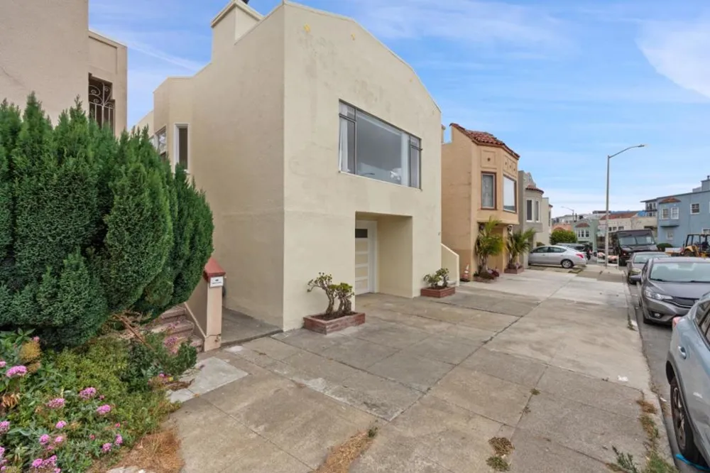 60 Camellia Avenue San Francisco, CA 94112