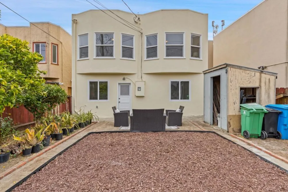 60 Camellia Avenue San Francisco, CA 94112