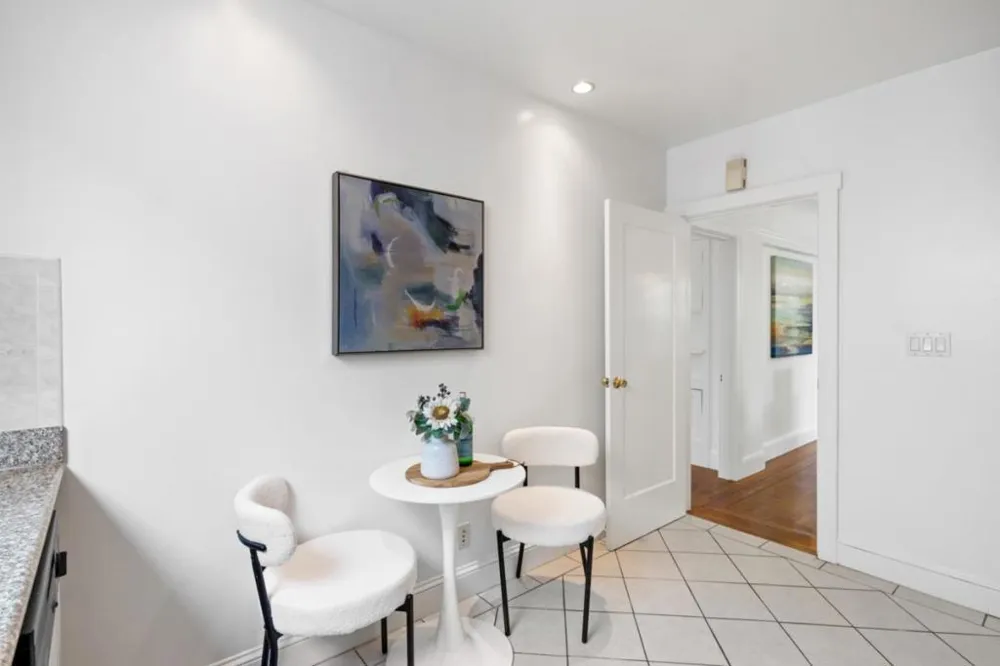 60 Camellia Avenue San Francisco, CA 94112