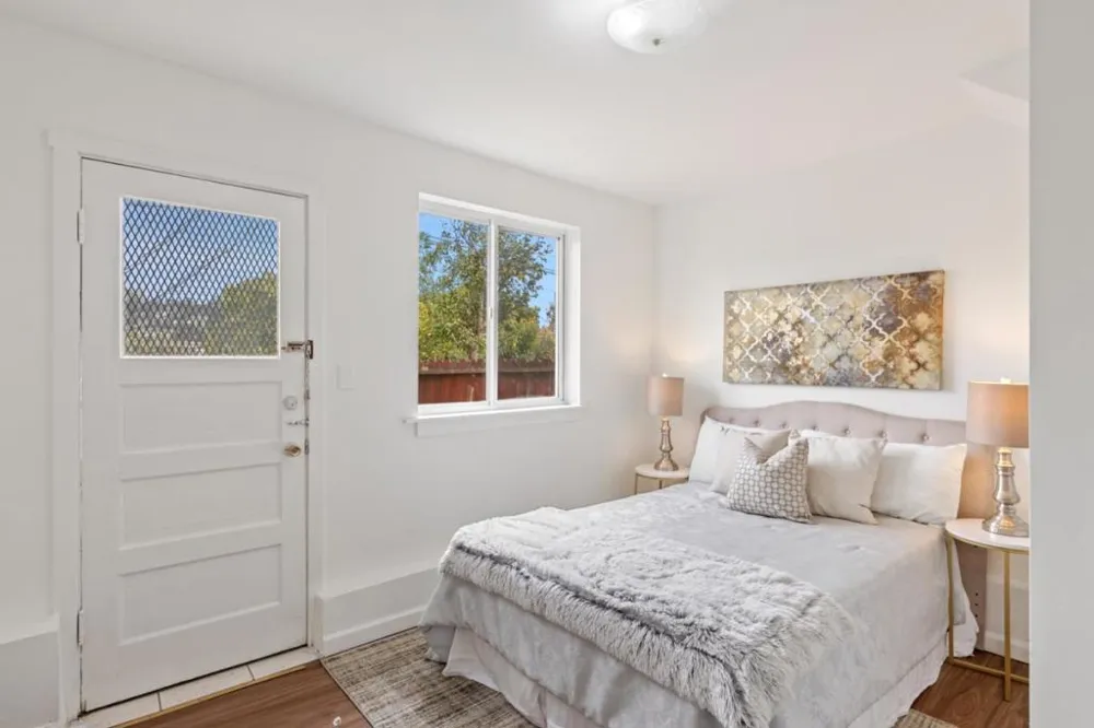 60 Camellia Avenue San Francisco, CA 94112