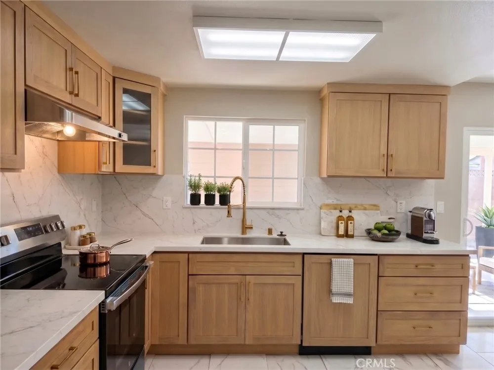 13291 Siskiyou Westminster, CA 92683