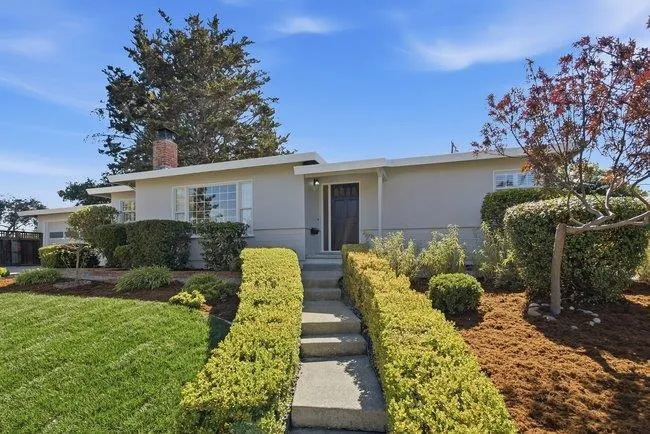 2310 Euclid Avenue Redwood City, CA 94061