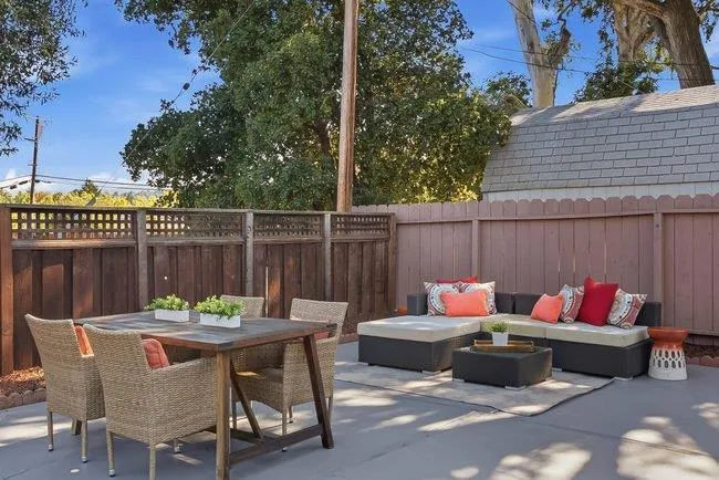 2310 Euclid Avenue Redwood City, CA 94061