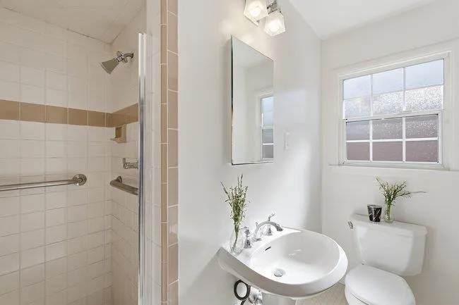 2310 Euclid Avenue Redwood City, CA 94061