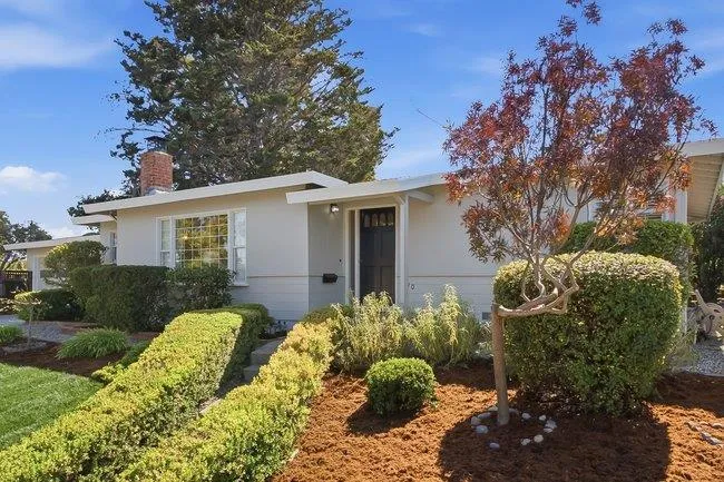 2310 Euclid Avenue Redwood City, CA 94061