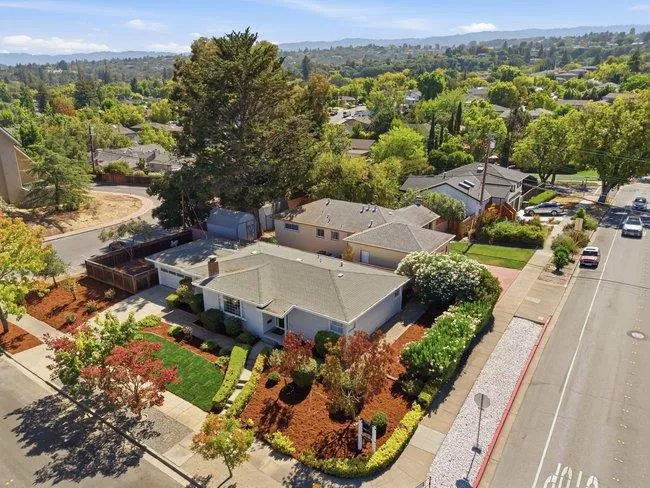 2310 Euclid Avenue Redwood City, CA 94061