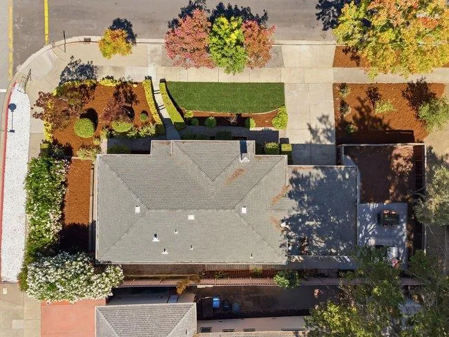 2310 Euclid Avenue Redwood City, CA 94061