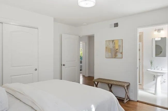 2310 Euclid Avenue Redwood City, CA 94061