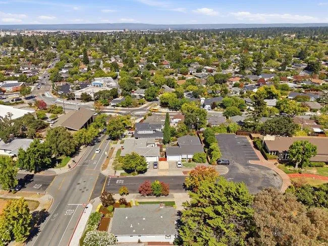 2310 Euclid Avenue Redwood City, CA 94061