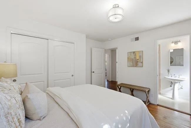 2310 Euclid Avenue Redwood City, CA 94061