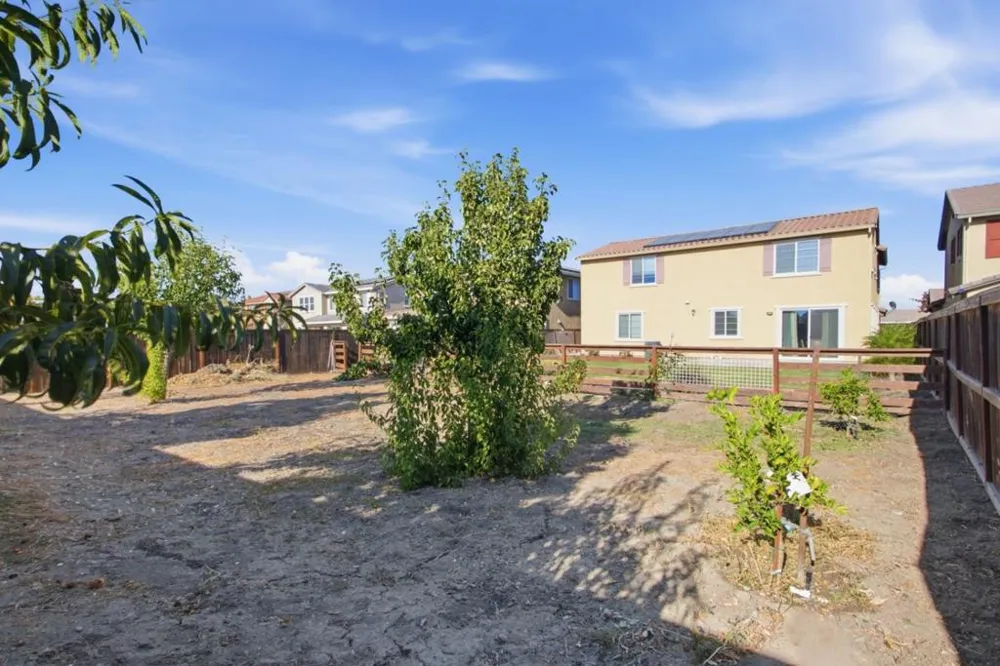 1307 S Hart Drive Mountain House, CA 95391