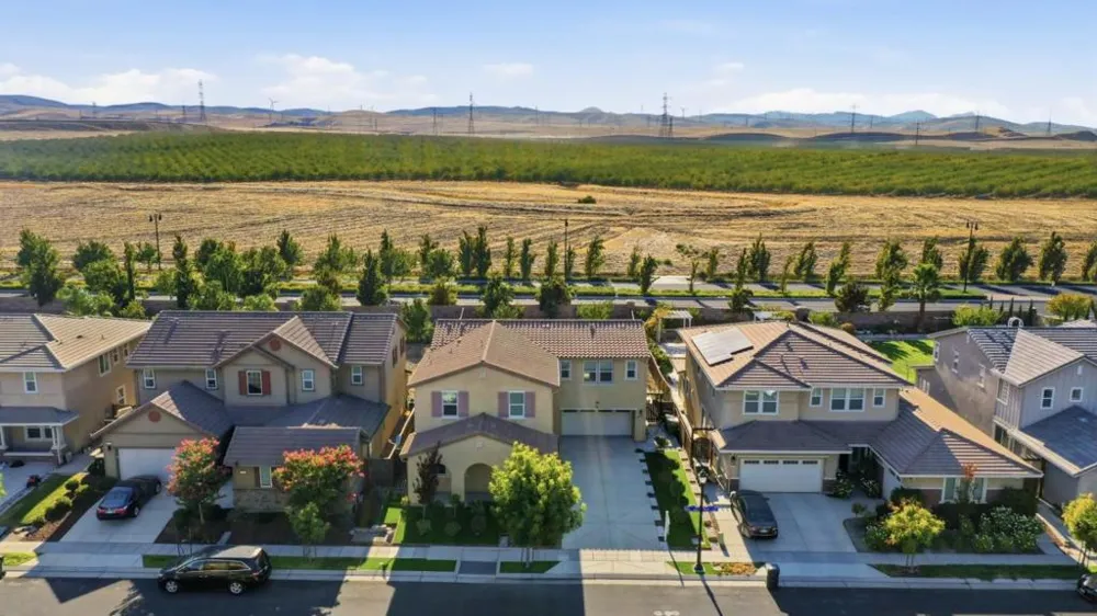 1307 S Hart Drive Mountain House, CA 95391