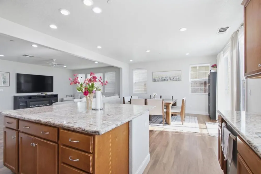 1307 S Hart Drive Mountain House, CA 95391