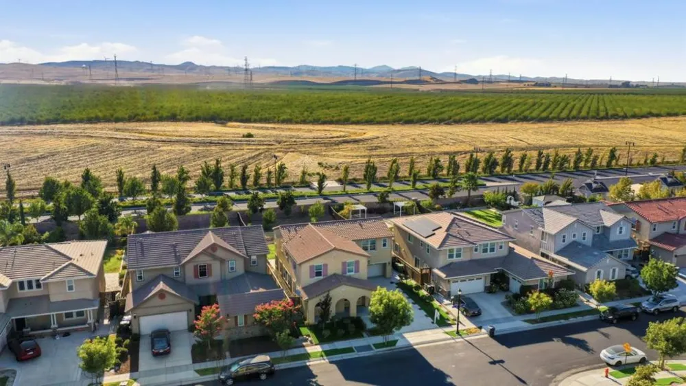 1307 S Hart Drive Mountain House, CA 95391
