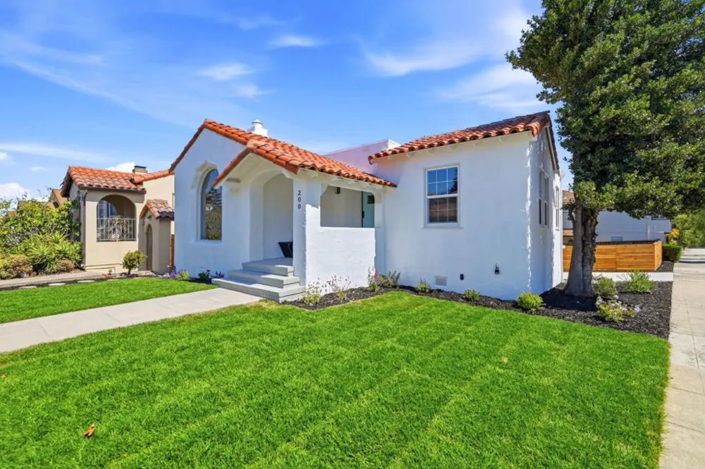 200 Magnolia Avenue Millbrae, CA 94030