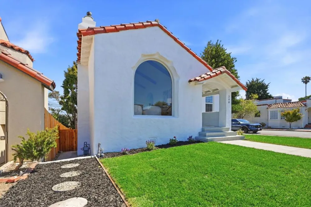 200 Magnolia Avenue Millbrae, CA 94030