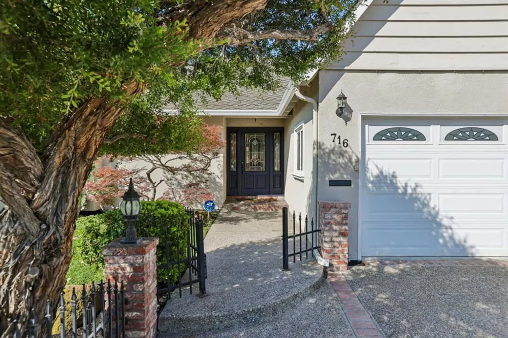 716 Fairlane Avenue Santa Clara, CA 95051