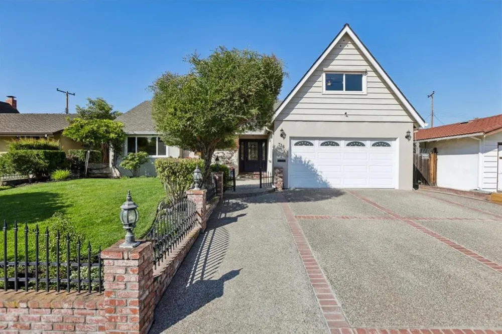 716 Fairlane Avenue Santa Clara, CA 95051