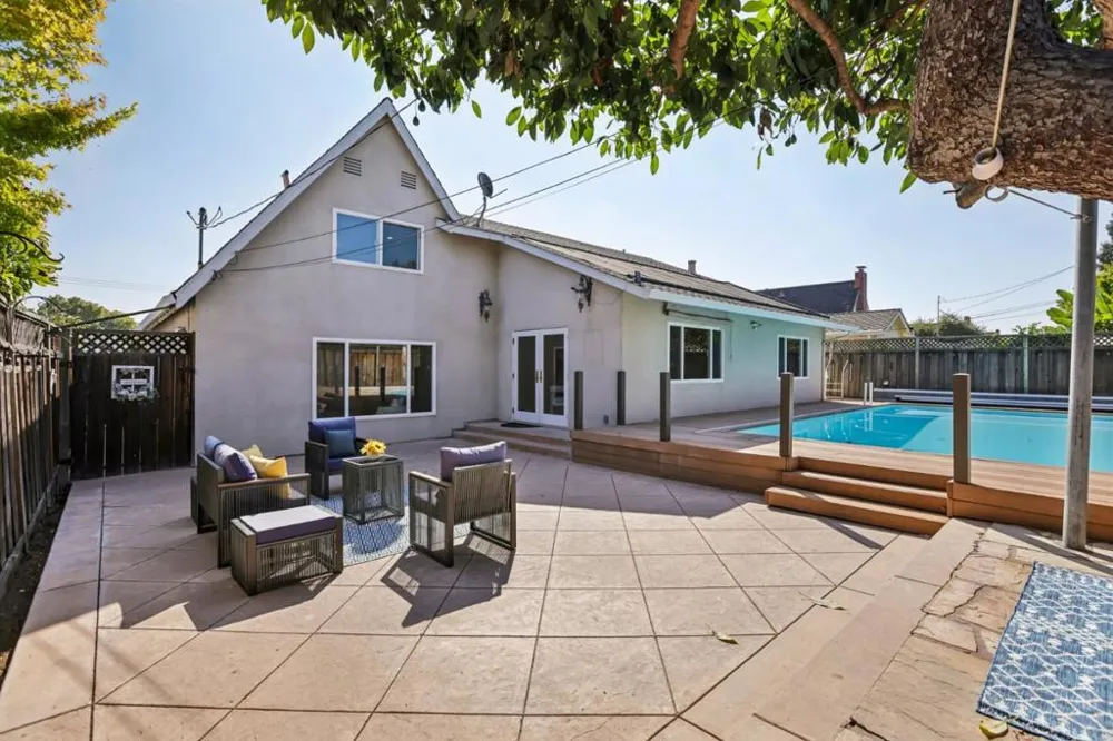 716 Fairlane Avenue Santa Clara, CA 95051