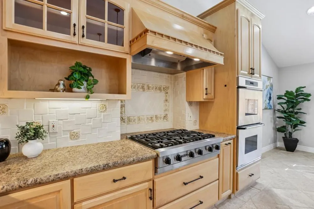 716 Fairlane Avenue Santa Clara, CA 95051