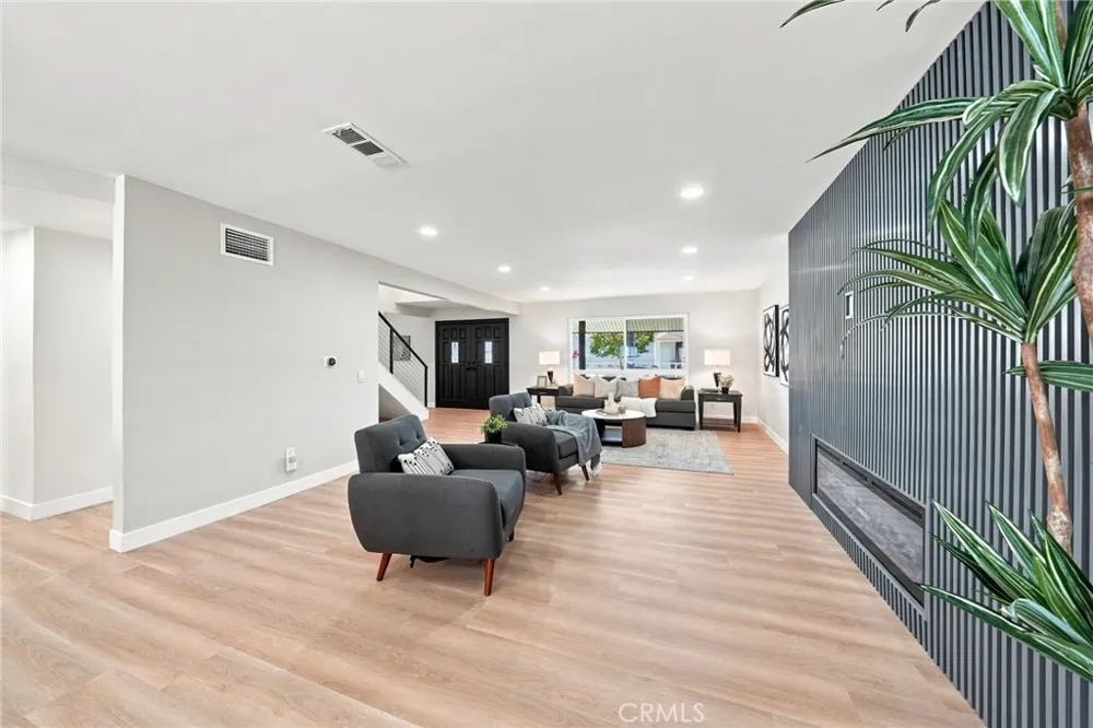 633 Dorothy Fullerton, CA 92831