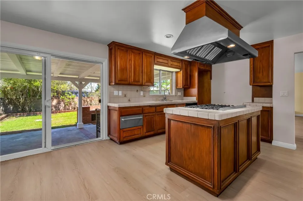1913 240th Lomita, CA 90717