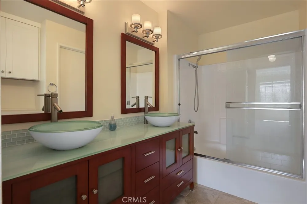 4240 Lost Hills Calabasas, CA 91301