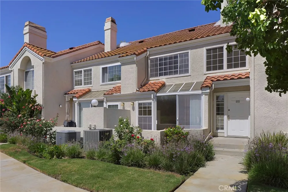 4240 Lost Hills Calabasas, CA 91301