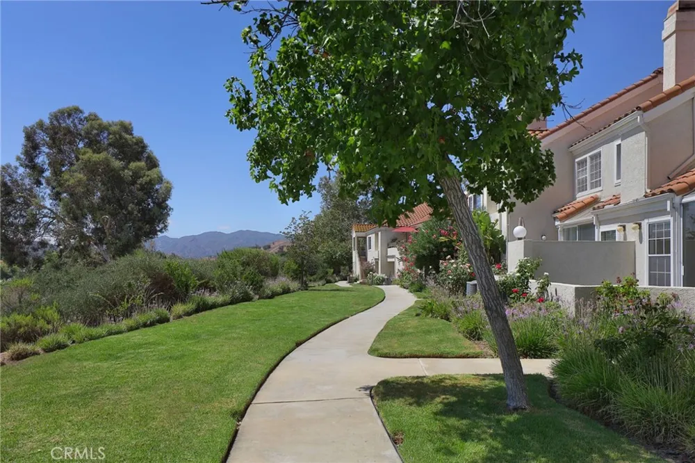 4240 Lost Hills Calabasas, CA 91301