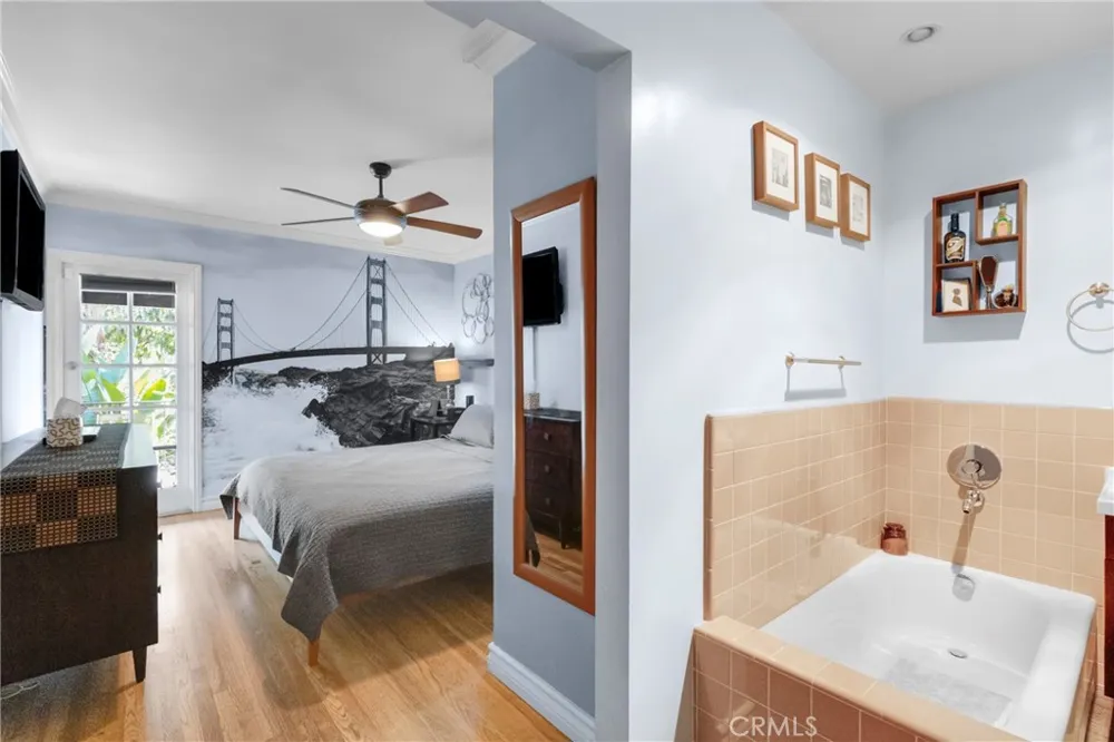 1812 W Riverside Burbank, CA 91506