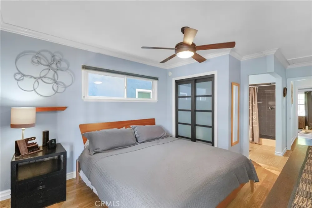 1812 W Riverside Burbank, CA 91506
