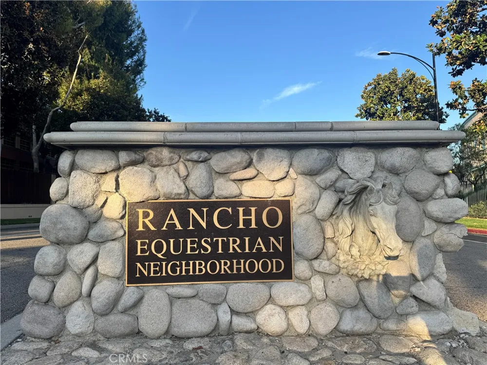 1812 W Riverside Burbank, CA 91506
