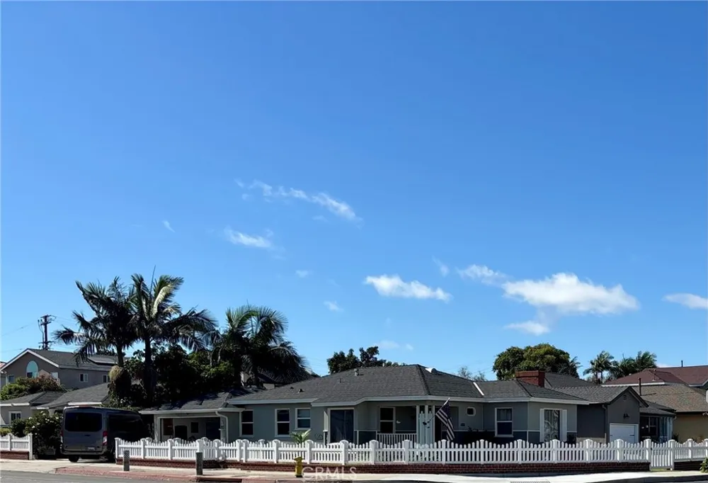 1645 Date Torrance, CA 90503