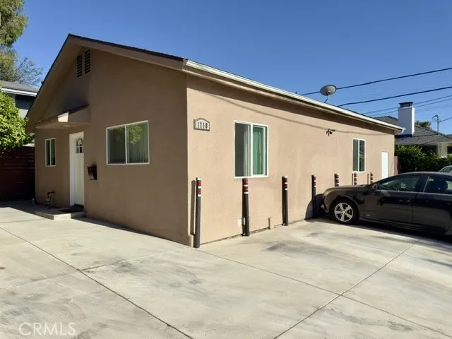 1718 Rodney Drive Hollywood, CA 90027