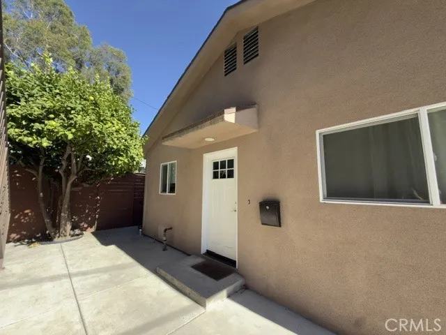 1718 Rodney Drive Hollywood, CA 90027