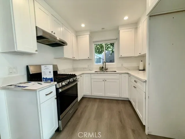1718 Rodney Drive Hollywood, CA 90027