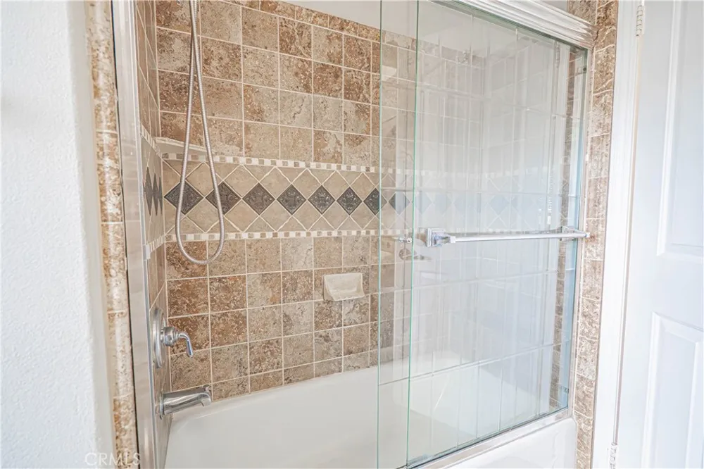 21720 Don Gee Court Saugus, CA 91350