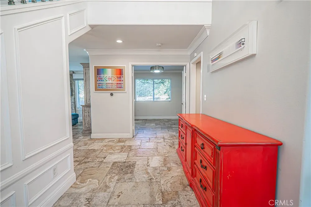 21720 Don Gee Court Saugus, CA 91350