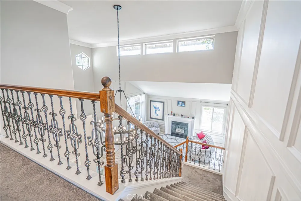 21720 Don Gee Court Saugus, CA 91350