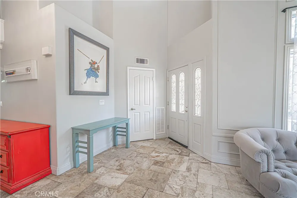 21720 Don Gee Court Saugus, CA 91350