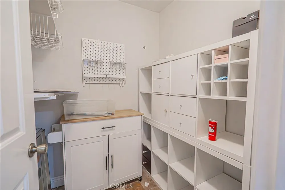 21720 Don Gee Court Saugus, CA 91350