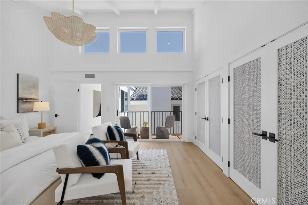 427 21st Street Huntington Beach, CA 92648